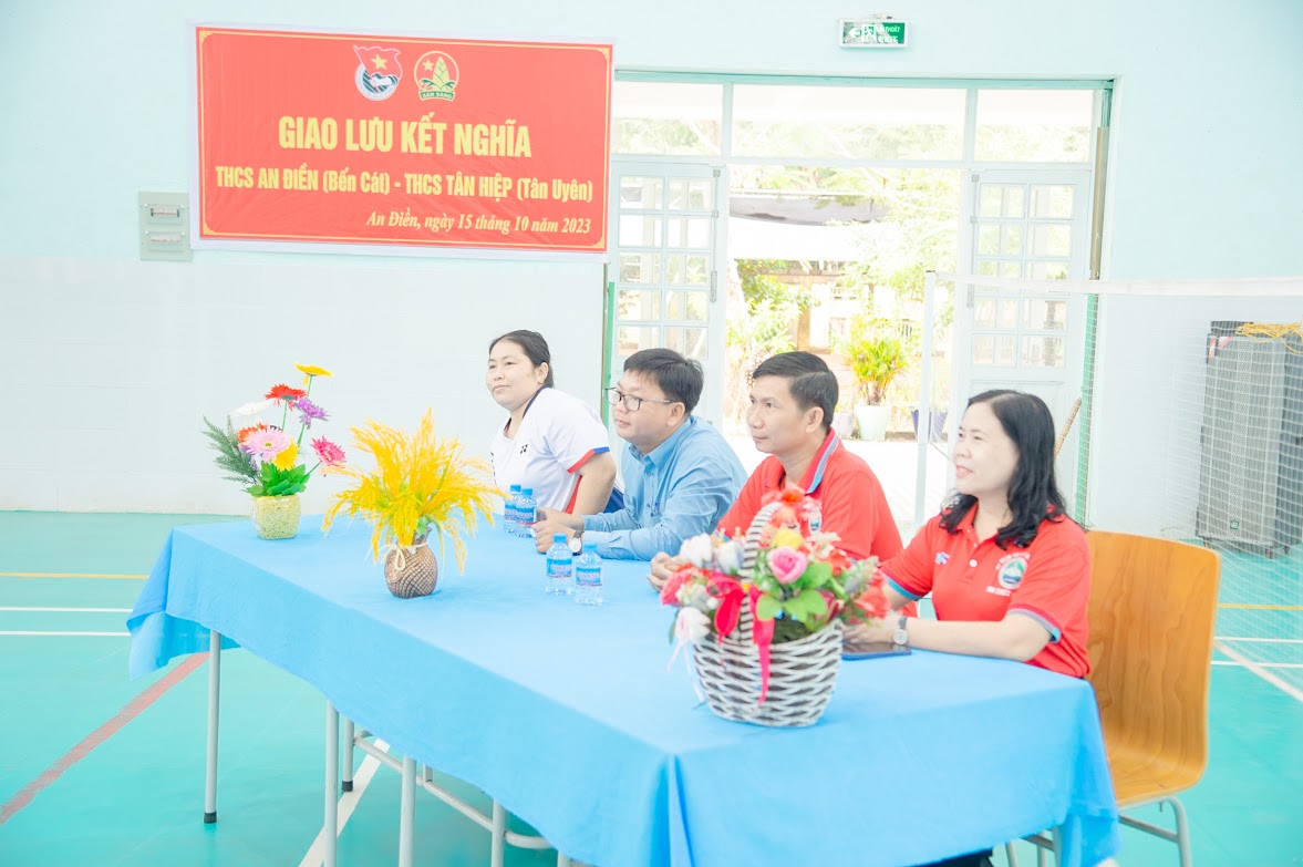 PHU 2557